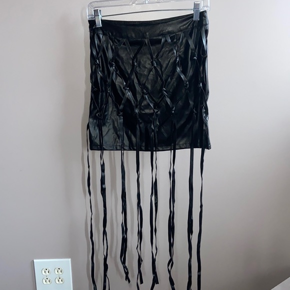 Leather fringe skirt - Picture 4 of 5